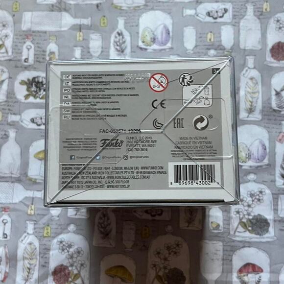 Funko pop madame leota Glow in the Dark Exclusive - Picture 6 of 7